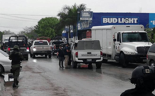 Asesinan a 7 hombres en ataque a depósito de cervezas en Reynosa