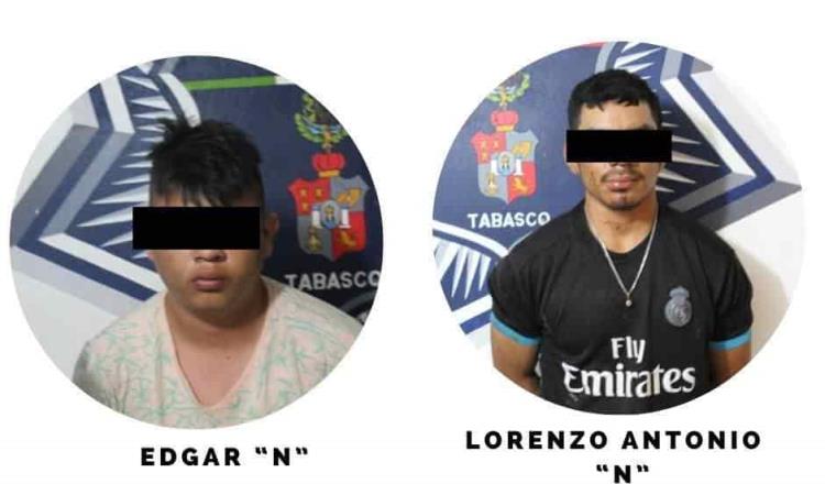 Detienen a dos sujetos en Comalcalco por probable delito de narcomenudeo