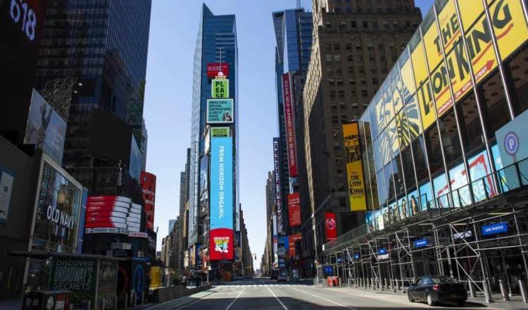 Despide alcaldía de NY a más de 1000 empleados por no vacunarse contra COVID 19