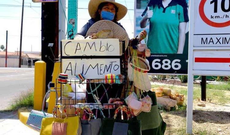 Cambio sombreros por comida: vendedora ambulante de Mexicali se volvió viral al reflejar difícil situación de muchos mexicanos