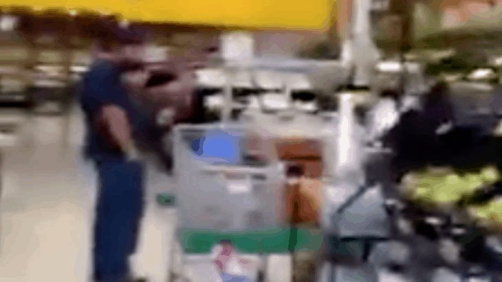 Aseguran a hombre por robo a tienda Walmart en Villahermosa