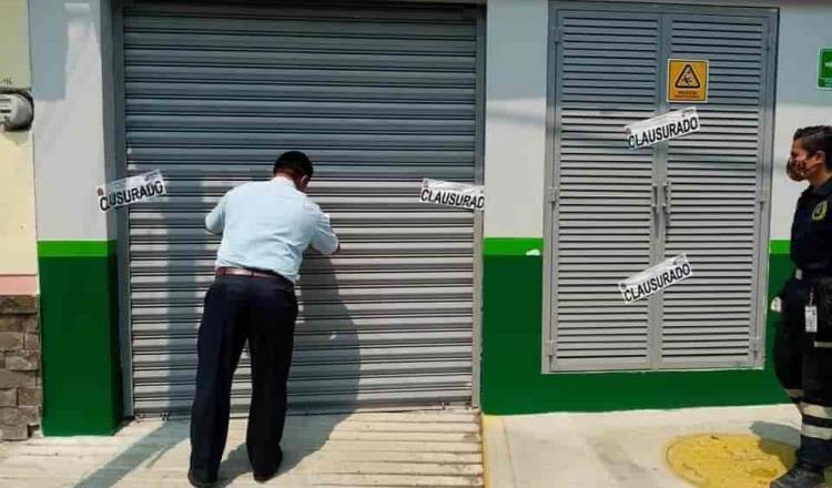 Clausuran oficinas de Banco Azteca en Jalpa por desobedecer decreto