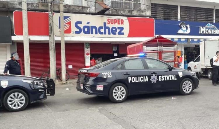 Muere infartada una persona en un super de la avenida Pino Suárez