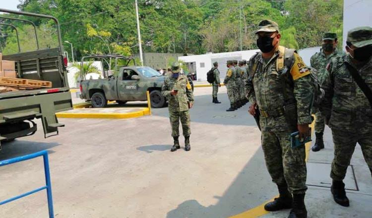 El lunes el Ejército tomaría el control de hospitales públicos de Comalcalco y Tenosique