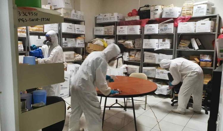 Sanitizan áreas forenses y laboratorios de la fiscalía del estado