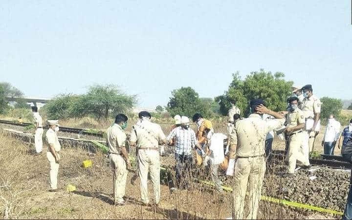 Mueren 16 personas arrolladas por un tren de mercancías en India