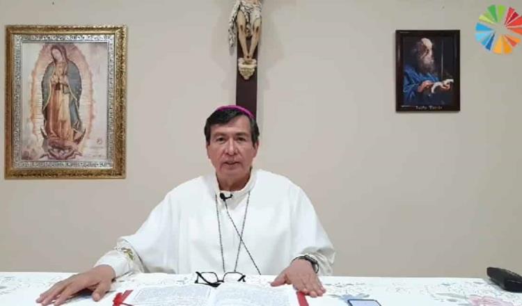 Felicita Obispo de Tabasco a mamás en su día; pide que Dios las bendiga