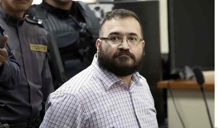 Obtiene Javier Duarte suspensión contra orden de aprehensión