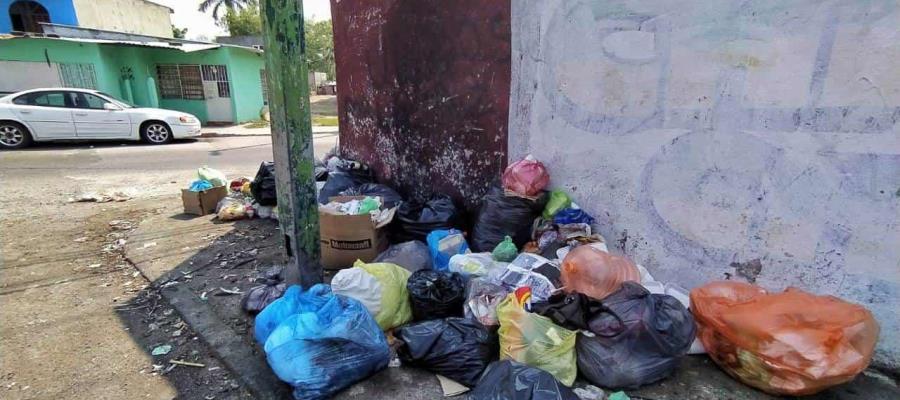 Cocina Ayuntamiento exhortos a comercios del Centro Histórico por sacar la basura a destiempo