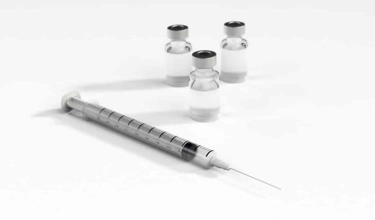 AstraZeneca recibe primeros compromisos para la posible vacuna contra el COVID de Oxford