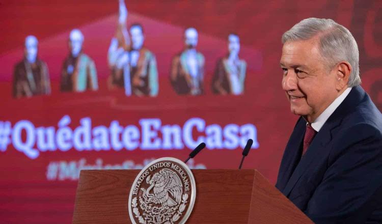 Cero rechazos a estudiantes de medicina, 20 se quedan en México y 30 se irán becados al extranjero: Obrador
