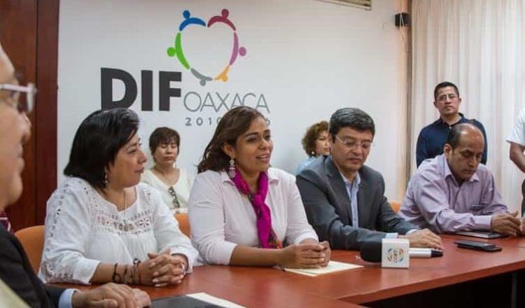 Alcalde de Oaxaca destituye a titular del Instituto Municipal de la Mujer por negarse a transmitir una conferencia