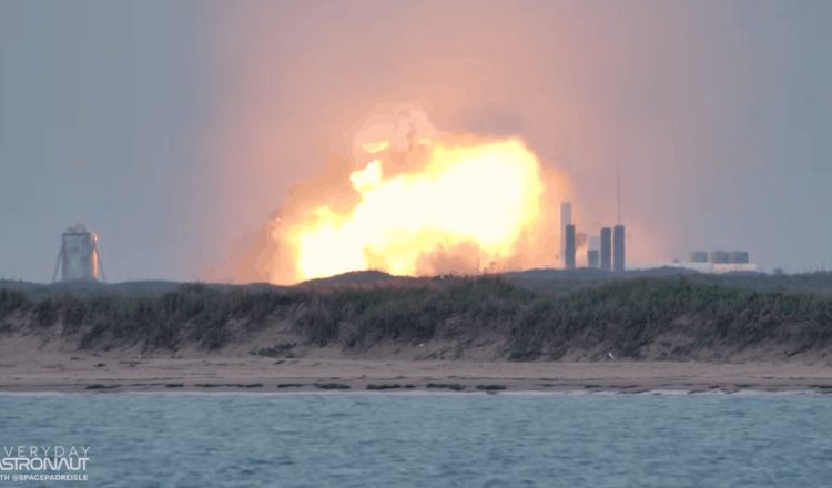Explota cohete de pruebas… previo al lanzamiento de misión tripulada a estación espacial de EU