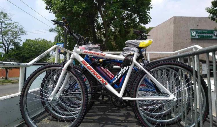 ‘Quiero mi carril’ dona bicicletas a personal médico del IMSS en Tabasco
