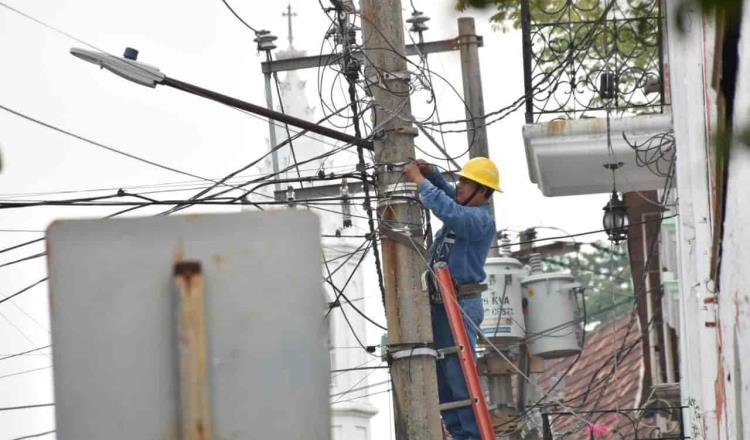 Corta CFE la luz a más de 5 mil tabasqueños inscritos en Adiós a tu Deuda por no pagar recibos