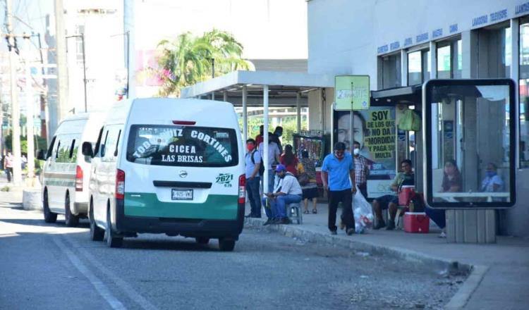 Más de 4 mil choferes se dicen afectados por el “Hoy No Circula”; piden eliminación de la medida