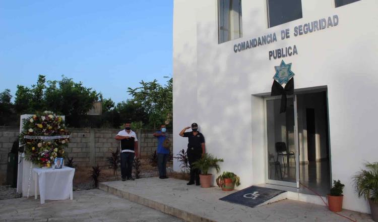 Autoridades de Zapata hacen pase de lista en memoria del Director de la Policía que murió por coronavirus