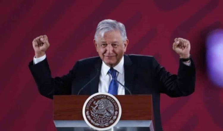 Maestros los que más avalan gestión de López Obrador: Mitofsky