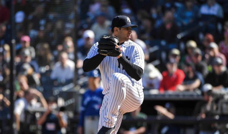 Da positivo a Covid-19 el pitcher mexicano de Yankees, Luis Cessa