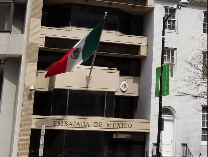 Dormirá Obrador en la residencia oficial de la embajada Mexicana en EU
