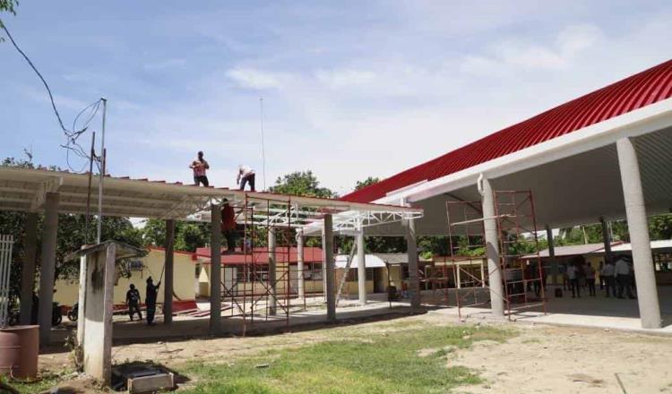 Supervisa Evaristo avances de obras en rancherías Corregidora y González