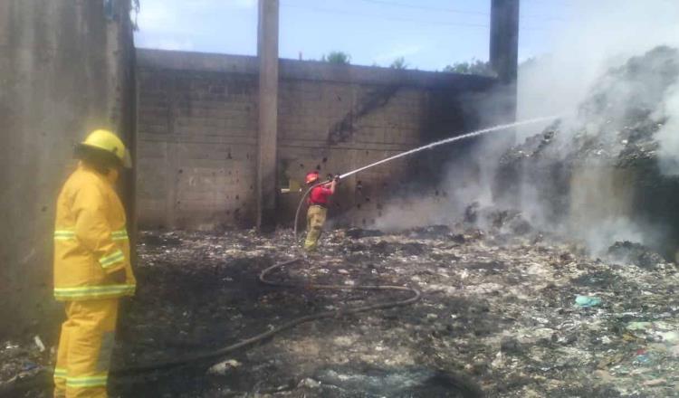 Sofoca Protección Civil incendio en el basurero municipal de Centro