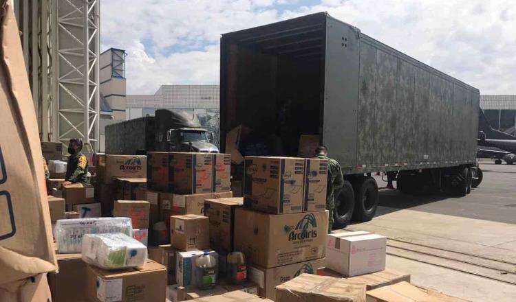 Distribuyen 1.5 toneladas de insumos médicos en hospitales operados por militares en Tabasco 