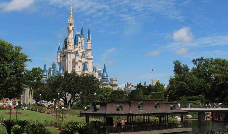Un día después de reapertura de Walt Disney World, Florida rompe récord de contagiados de Covid-19