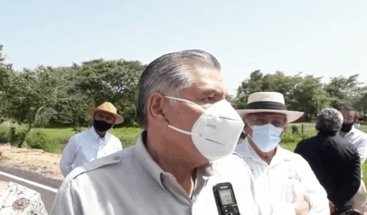 No descarta Gobierno de Tabasco apoyar a transportistas en la desinfección de unidades