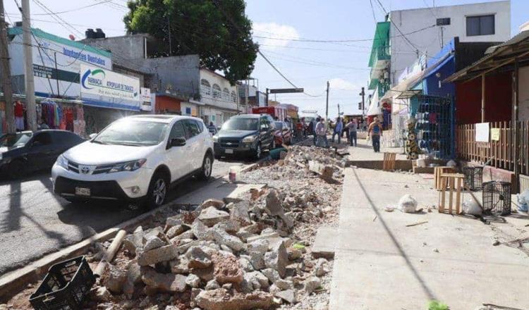 Supervisa Evaristo programa de Reconstrucción de Guarniciones y Banquetas” en El Águila y Tamulté