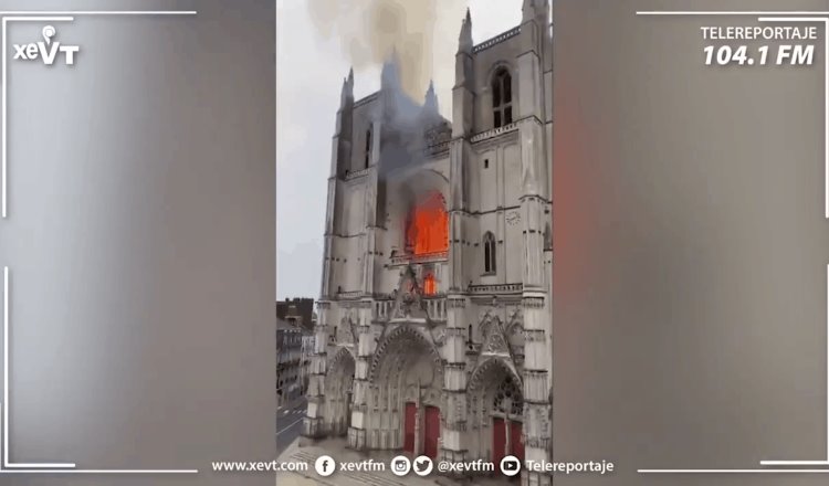 Inician investigaciones por el incendio en la Catedral de Nantes en Francia