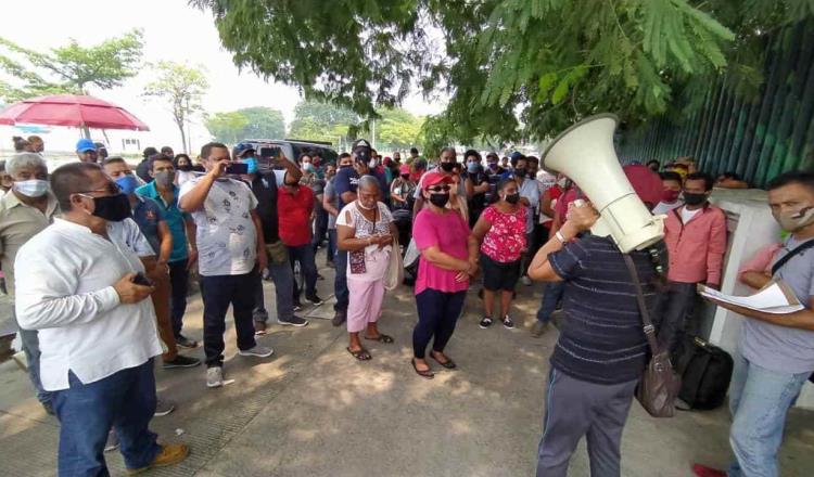 Bloqueadores de caseta de Sánchez Magallanes marchan en Villahermosa; acusan persecución 