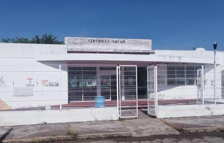 Exigen pobladores de la ranchería La Lima rehabilitación del Centro de Salud ante deterioro de sus instalaciones