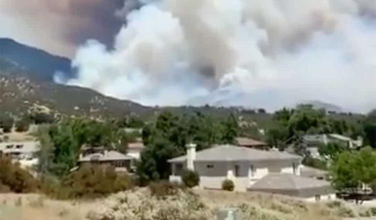 California se mantiene en alerta por incendios forestales