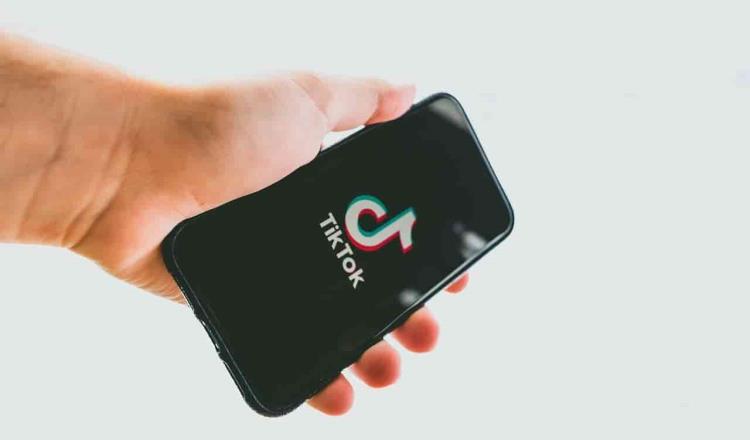 Aprueba Senado de Estados Unidos proyecto de ley que prohíbe la descarga y uso de TikTok