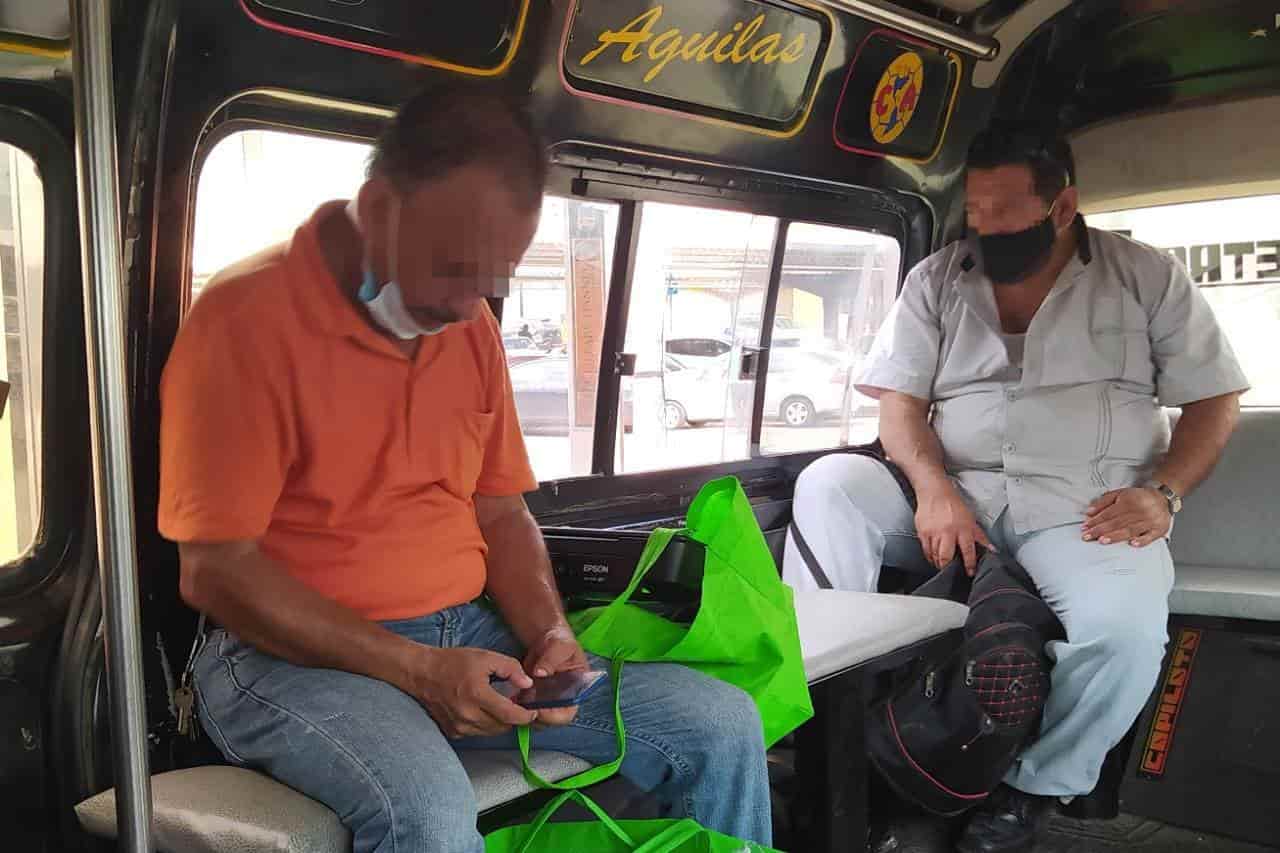 Se resisten a usar cubrebocas algunos usuarios del transporte público