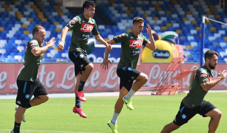 Napoli pone precio a la salida de ‘El Chucky’ Lozano