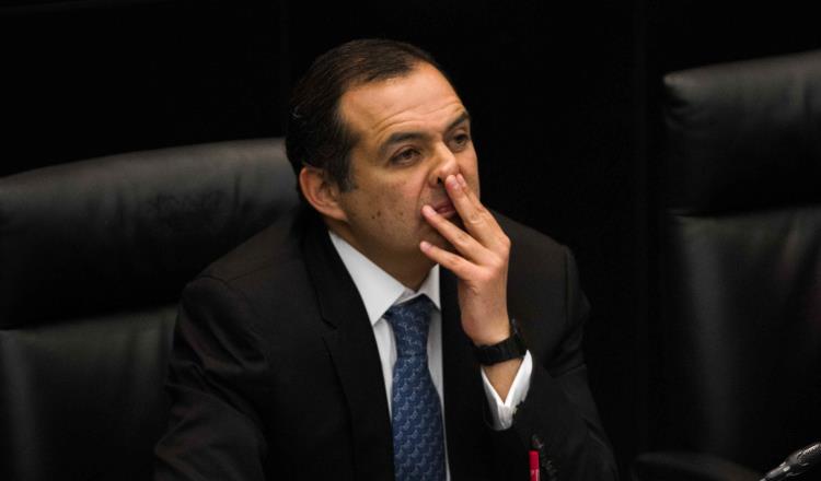 Ernesto Cordero niega haber participado en alguna negociación a cambio de su voto en el Senado