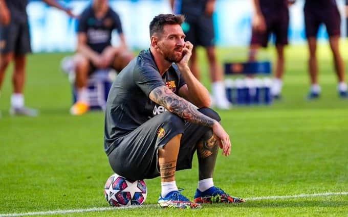 Messi habría pedido salir del Barcelona: medios catalanes