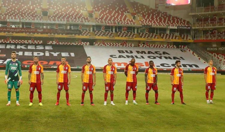 Futbol de Turquía abrirá estadios a aficionados en octubre
