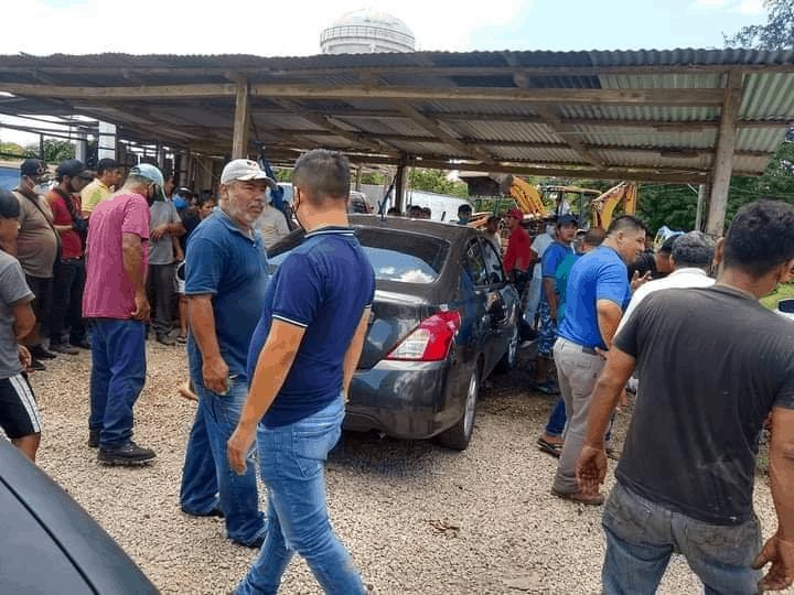 Ejecutan a dos hombres en el interior de un taller mecánico en Tenosique