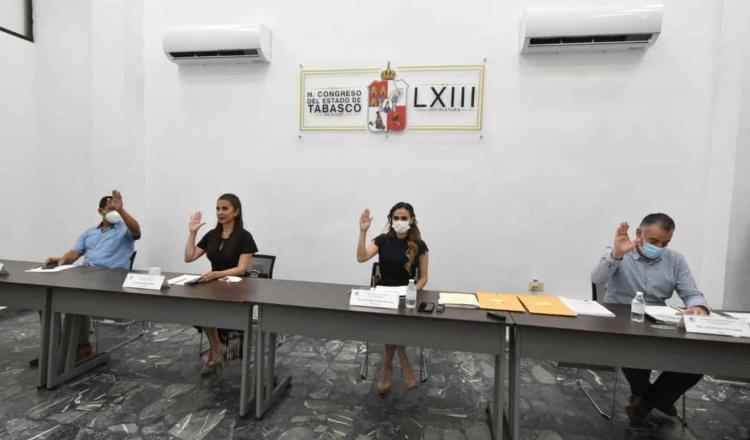 Palomean en comisiones a integrantes del Concejo Municipal de Macuspana