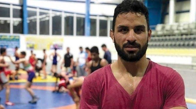 Ejecutan en la horca a campeón de lucha libre de Irán