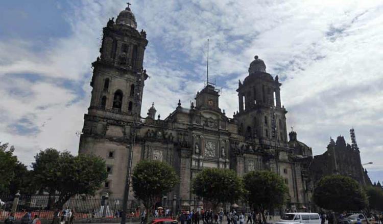 Desmiente AMLO que Ejército haya tomado la Catedral Metropolitana