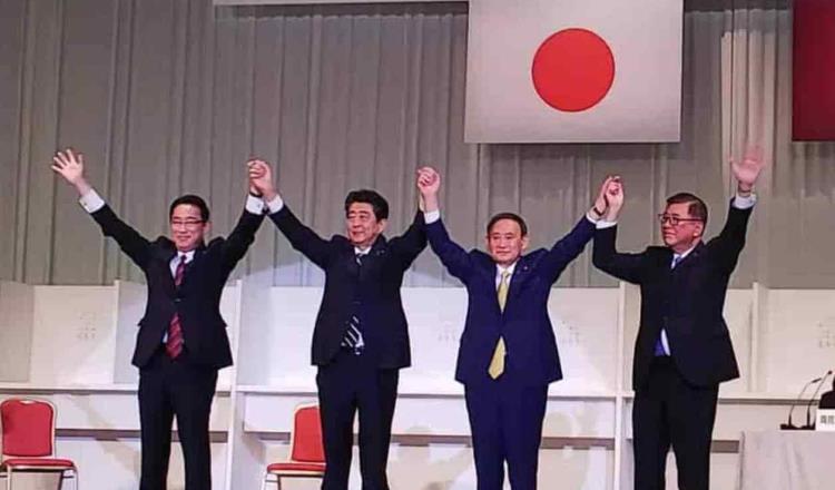 Eligen a Yoshihide Suga como nuevo primer ministro de Japón