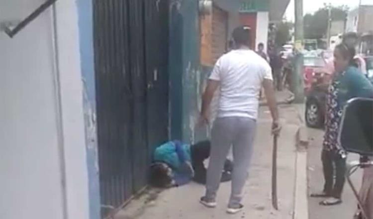 Sujeto en Morelos es golpeado por vecinos porque intentó robarse un vehículo