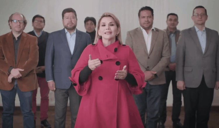 Jeanine Áñez retira su candidatura a la Presidencia de Bolivia, apoyaría a Carlos Mesa