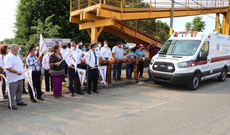 Entrega ayuntamiento de Cunduacán ambulancia en comodato a la Comisión Nacional de Emergencia
