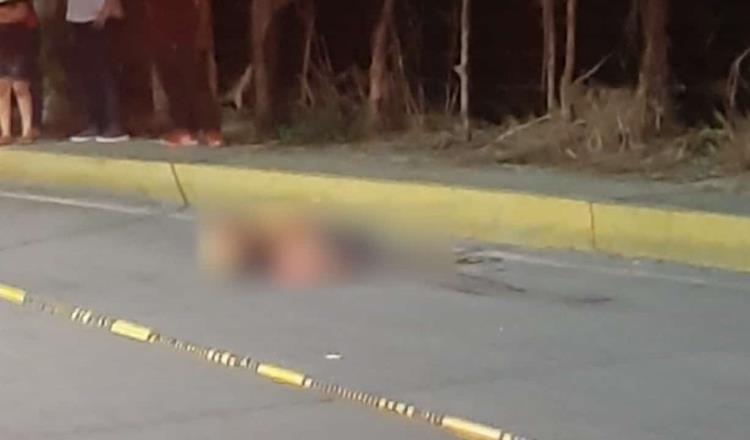 Auto atropella y mata a persona en el Periférico, a la altura de la Asunción Castellanos