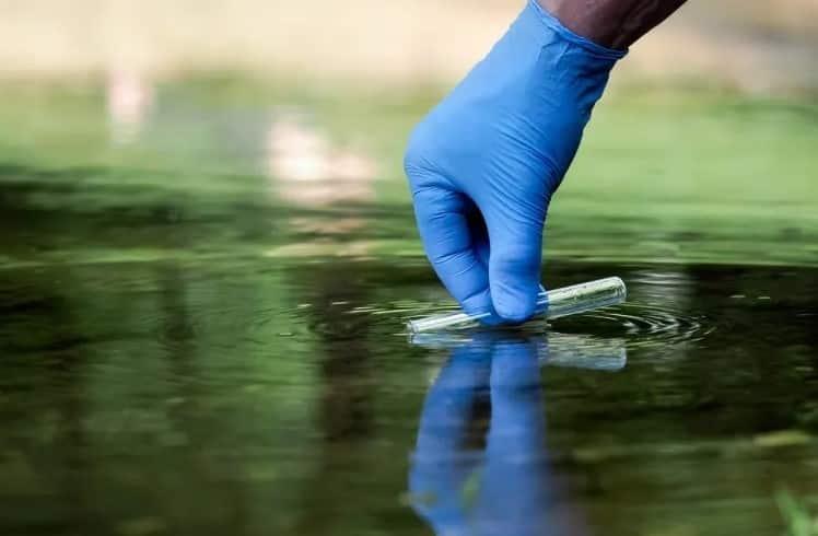 Advierten de “ameba come-cerebros” en agua de la llave en Texas